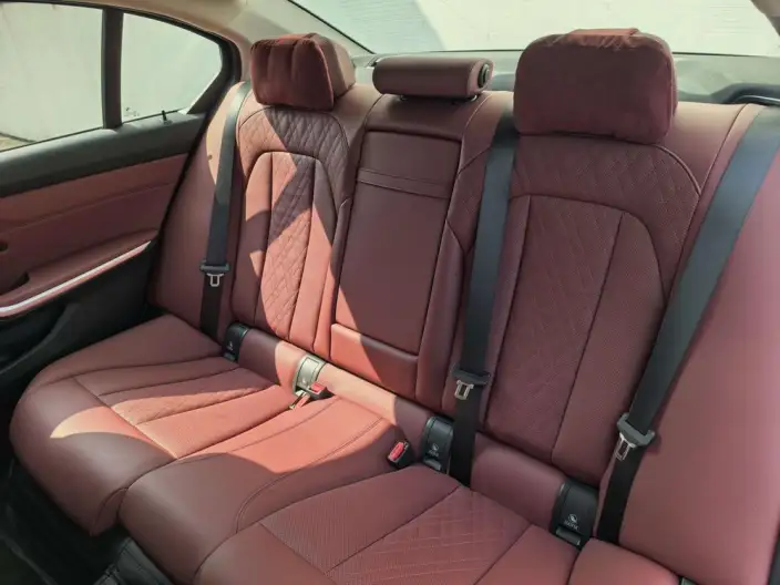 BMW i3 2025 Model eDrive40L Night Set – фото 9