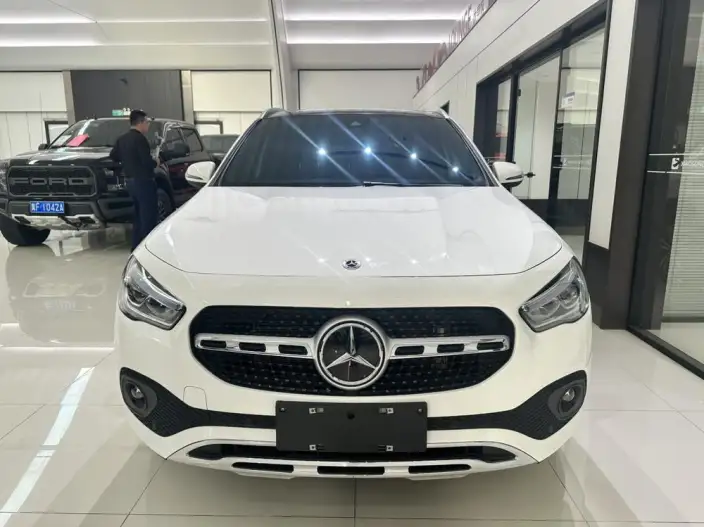 Mercedes-Benz GLA 2023 Model GLA 220 – фото 2