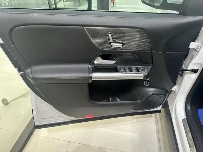 Mercedes-Benz GLA 2023 Model GLA 220 – фото 8