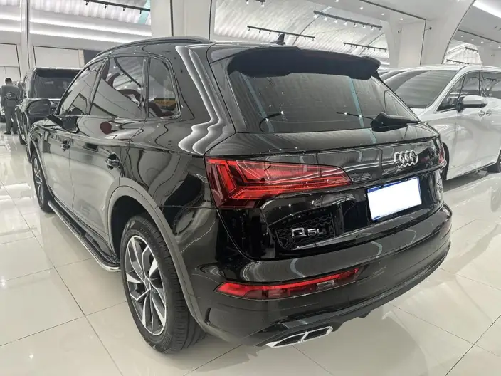 Audi Q5L 2024 Model 40TFSI Luxury Dynamic Model – фото 3