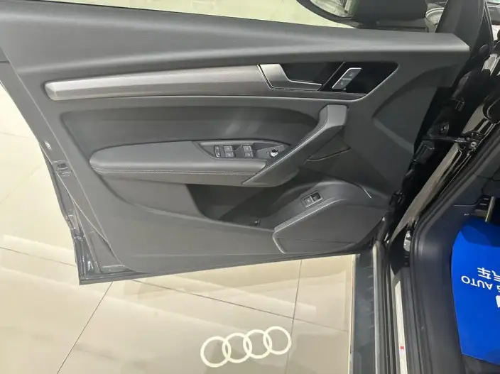 Audi Q5L 2024 Model 40TFSI Luxury Dynamic Model – фото 7