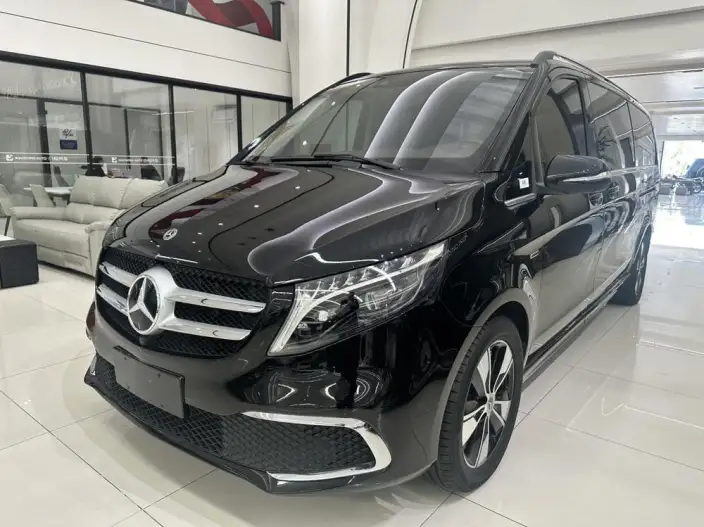 Mercedes-Benz V-Class 2022 Model V 260 L Long wheelbase Premium Edition – фото 1