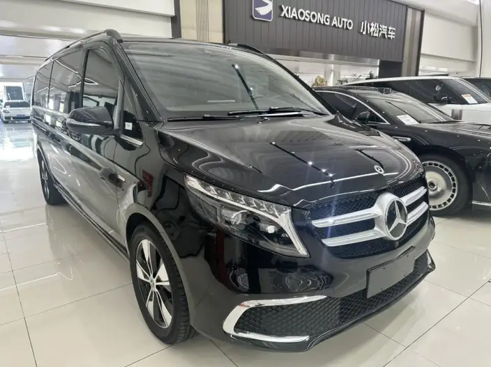 Mercedes-Benz V-Class 2022 Model V 260 L Long wheelbase Premium Edition – фото 3