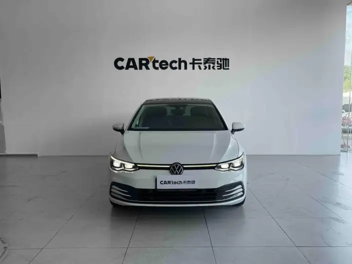 Volkswagen Golf 2023 Model 280TSI DSG Pro – фото 2
