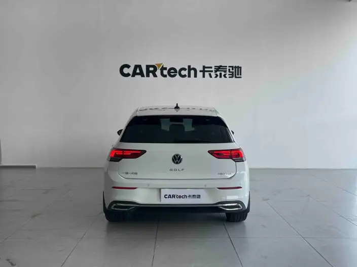 Volkswagen Golf 2023 Model 280TSI DSG Pro – фото 5