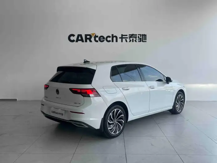 Volkswagen Golf 2023 Model 280TSI DSG Pro – фото 6