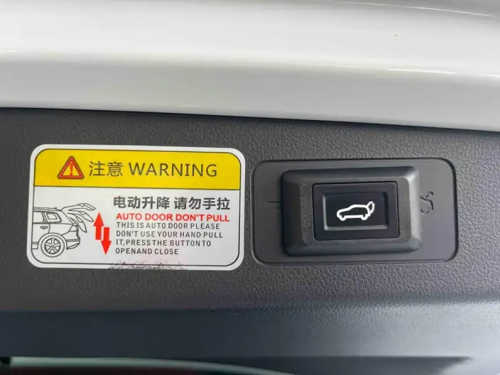 Volkswagen Golf 2023 Model 280TSI DSG Pro – фото 10