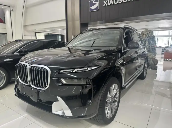 BMW X7 2023 Model xDrive40i Exclusive Model Luxury Set – фото 1