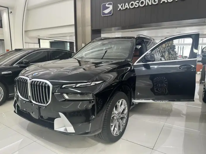 BMW X7 2023 Model xDrive40i Exclusive Model Luxury Set – фото 6