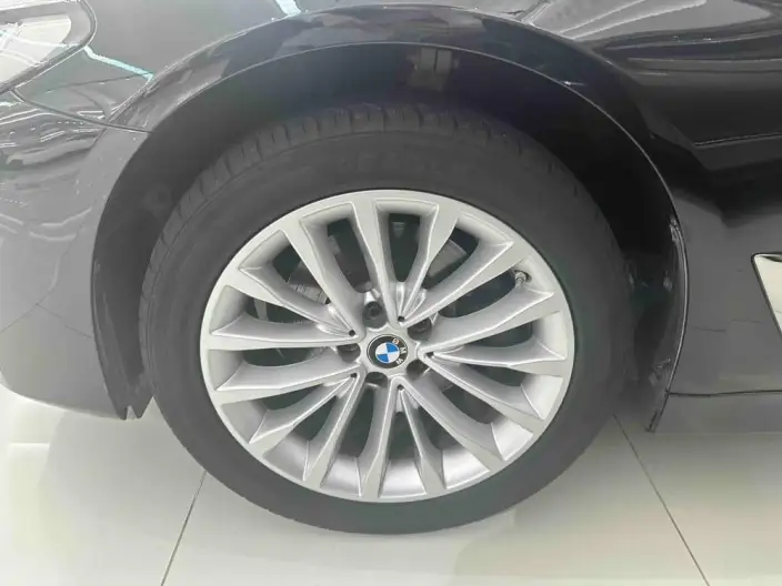 BMW 5 Series 2022 Model Facelift II 525Li Luxury Set – фото 9
