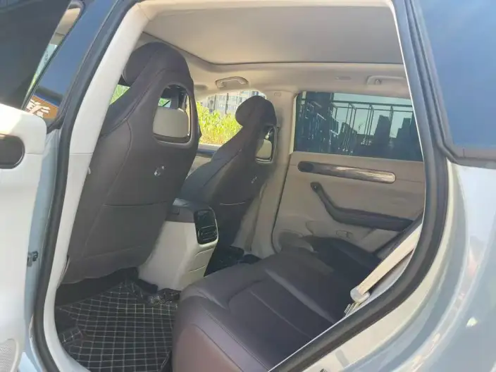 Volkswagen Golf 2026 Model 300TSI Pro – фото 9