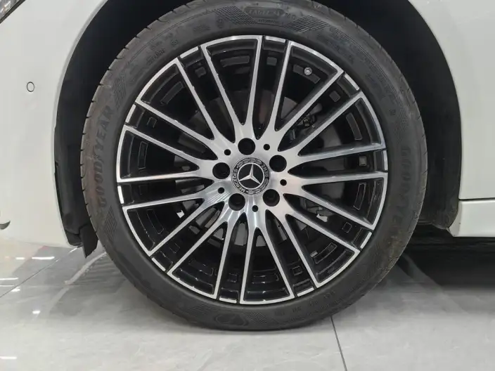 Mercedes-Benz C-Class 2024 Model C 260 L Sports Edition – фото 7