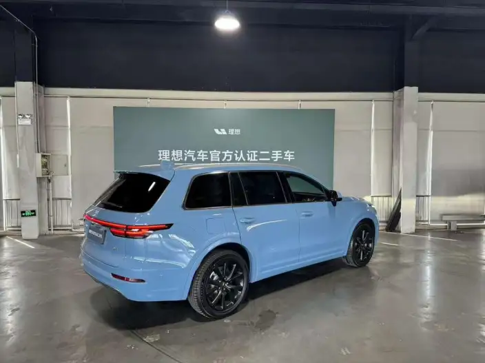 Li Auto ONE 2021 Model Extended Range 6 seat Edition – фото 4