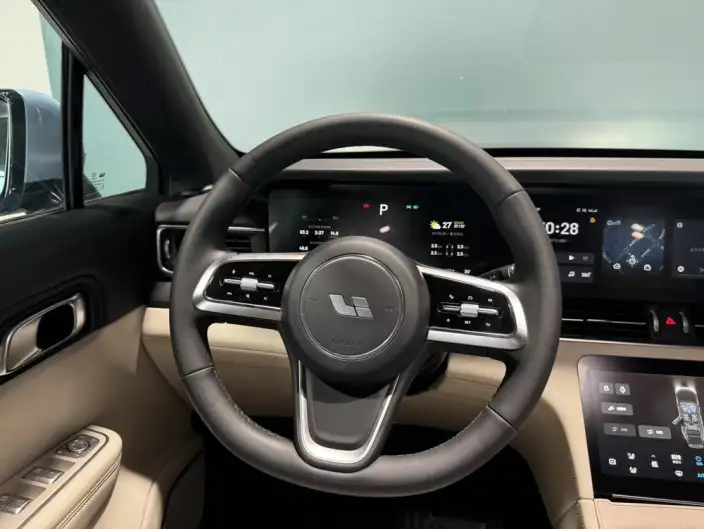 Li Auto ONE 2021 Model Extended Range 6 seat Edition – фото 7