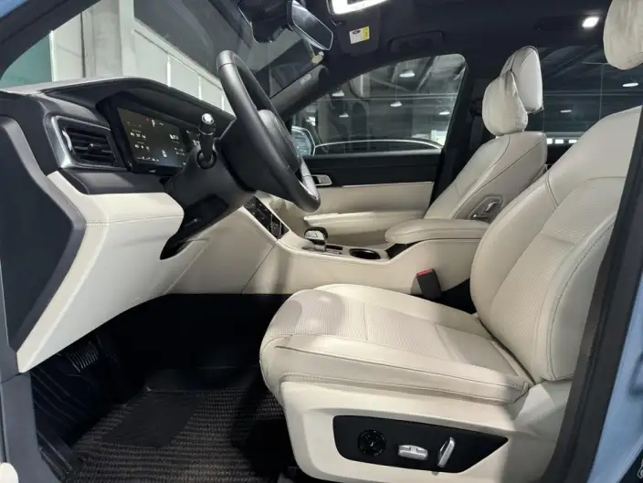 Li Auto ONE 2021 Model Extended Range 6 seat Edition – фото 8