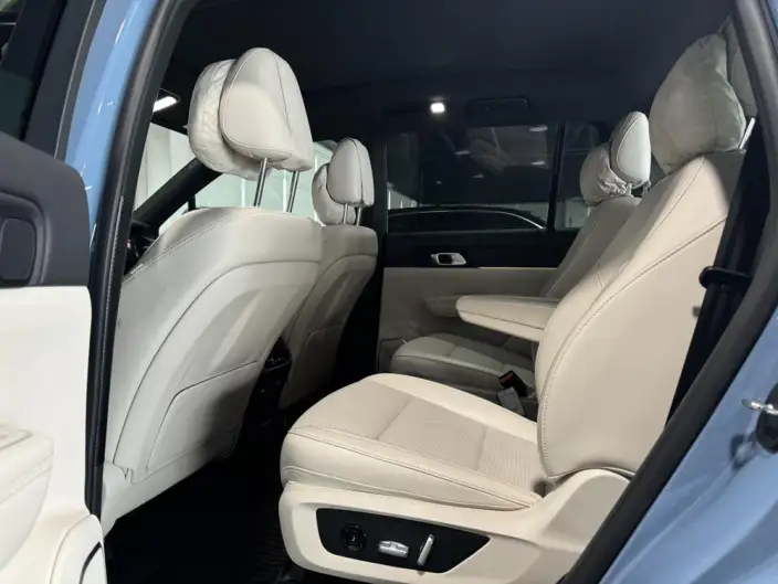 Li Auto ONE 2021 Model Extended Range 6 seat Edition – фото 9