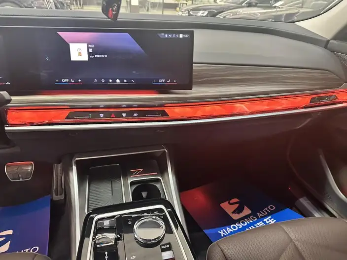 BMW 7 Series 2023 Model 735Li M Sports Set – фото 8