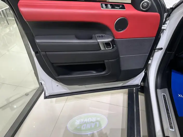 Range Rover Sport 2022 Model 3.0 L6 SE – фото 7