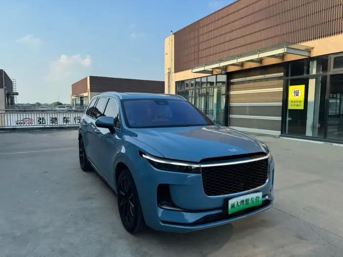 Li Auto ONE 2021 Model Extended Range 6 seat Edition – фото 3