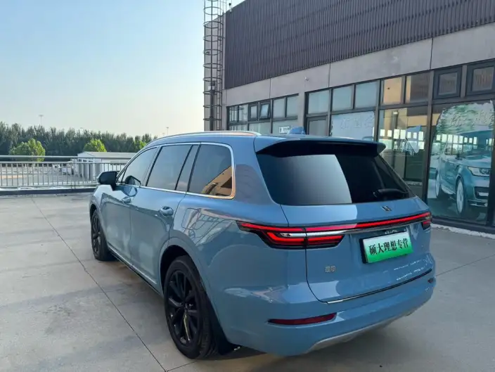 Li Auto ONE 2021 Model Extended Range 6 seat Edition – фото 5