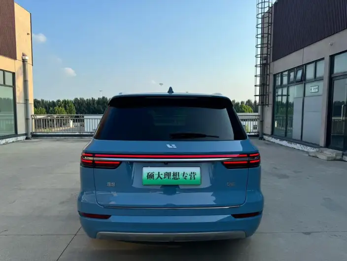 Li Auto ONE 2021 Model Extended Range 6 seat Edition – фото 6