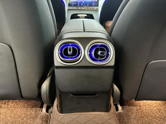 Mercedes-Benz C-Class 2023 Model C 260 L Sports Edition – фото 10
