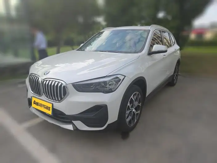 BMW X1 2022 Model sDrive25Li Leading Model – фото 1