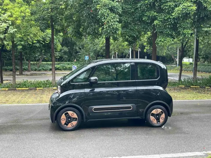 Baojun KiWi EV 2022 Model Designer Light Edition Ternary lithium