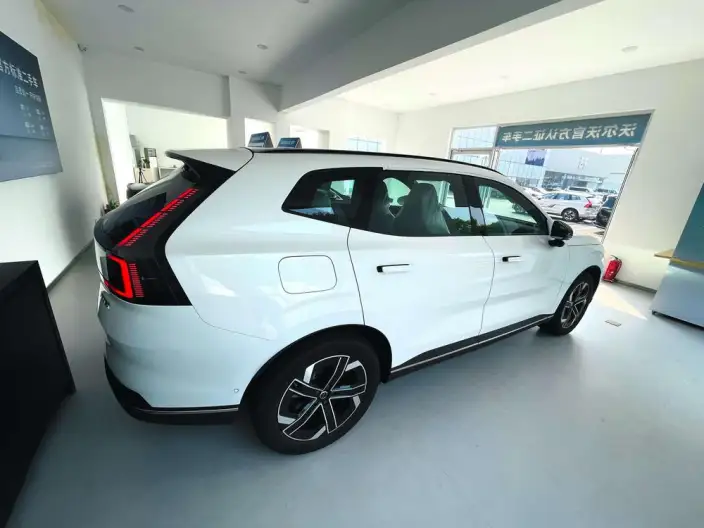 Volvo XC70 2026 Model 2WD Long Battery Life Pro – фото 4