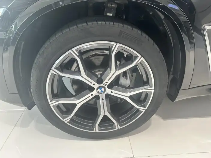 BMW X5 2022 Model Facelift xDrive 40Li M Sports Set – фото 6