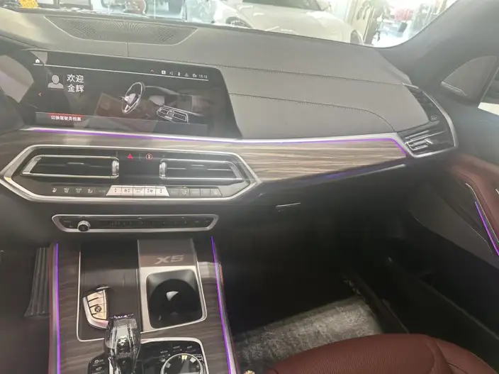 BMW X5 2022 Model Facelift xDrive 40Li M Sports Set – фото 9