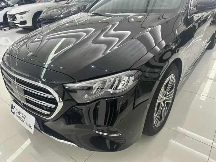 Mercedes-Benz E-Class 2024 Model E 260 L sedan – фото 6