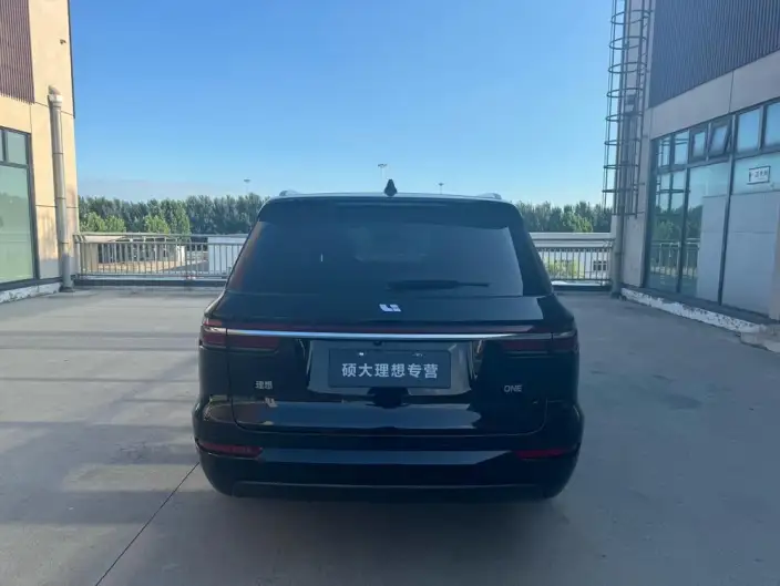 Li Auto ONE 2021 Model Extended Range 6 seat Edition – фото 4