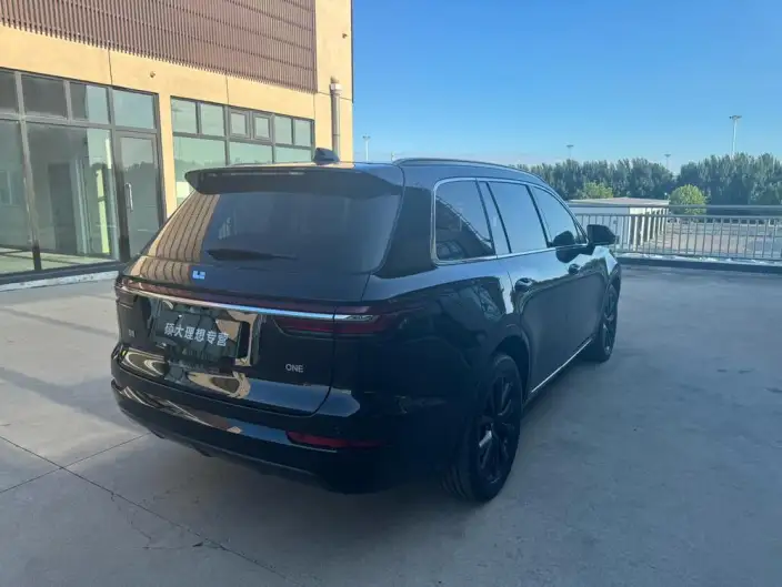 Li Auto ONE 2021 Model Extended Range 6 seat Edition – фото 5