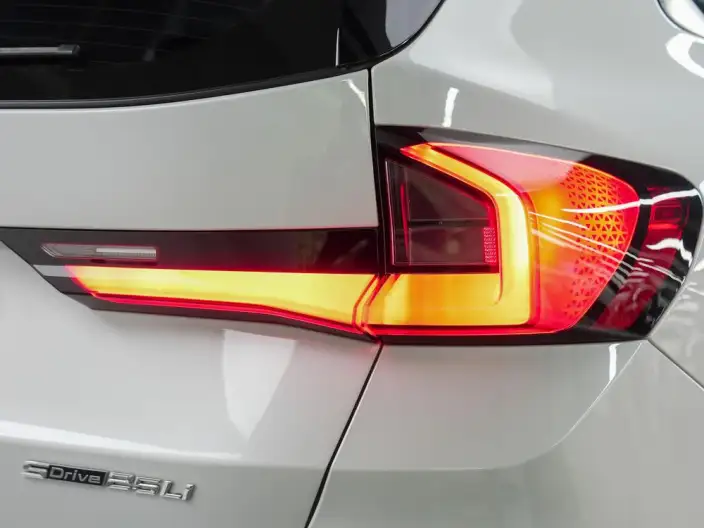 BMW X1 2025 Model sDrive25Li X Design Set – фото 8