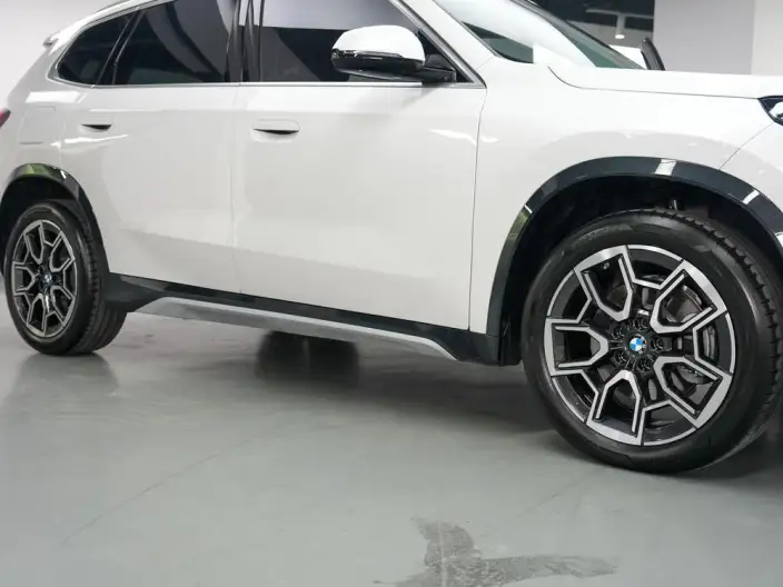 BMW X1 2025 Model sDrive25Li X Design Set – фото 10