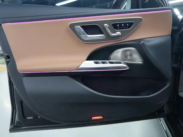 Mercedes-Benz E-Class 2024 Model E 300 L Luxury Model sedan – фото 7