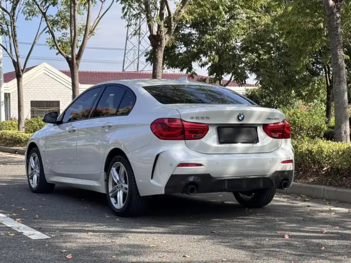 BMW 1 Series 2021 Model Facelift 120i M Sports Night Edition – фото 4