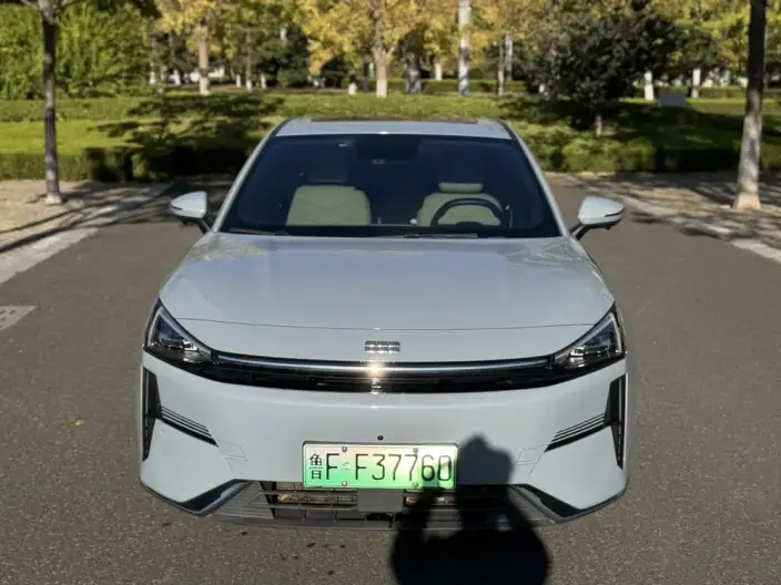 Geely Galaxy L6 2023 Model 1.5T DHT 60km PLUS – фото 2
