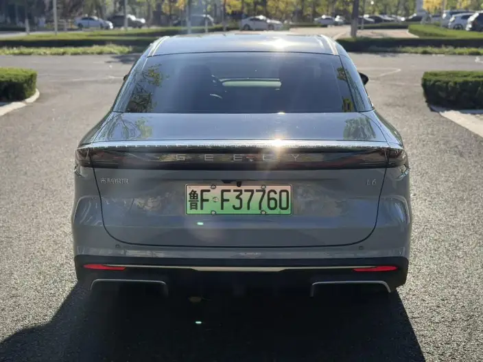 Geely Galaxy L6 2023 Model 1.5T DHT 60km PLUS – фото 6