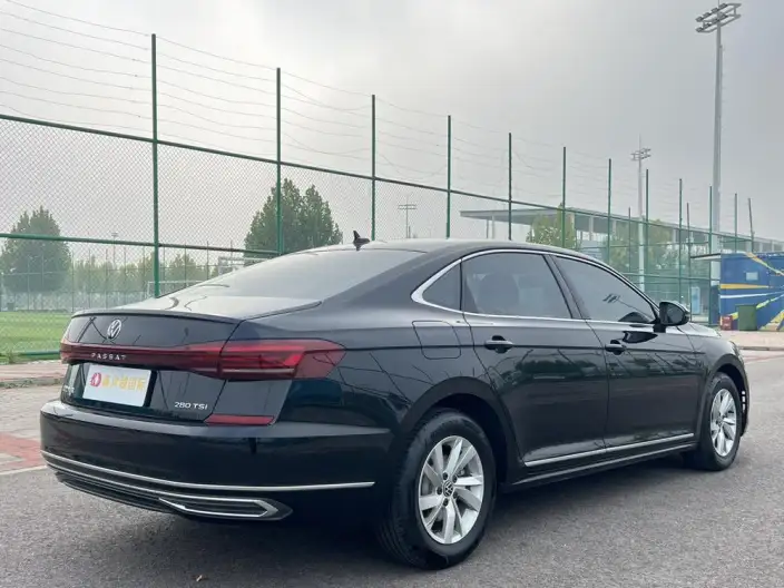 Volkswagen Passat 2022 Model 280TSI Business Edition – фото 5