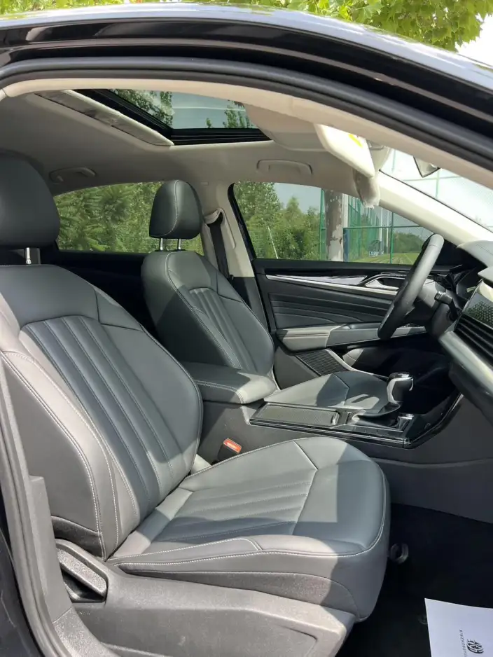 Volkswagen Passat 2022 Model 280TSI Business Edition – фото 6