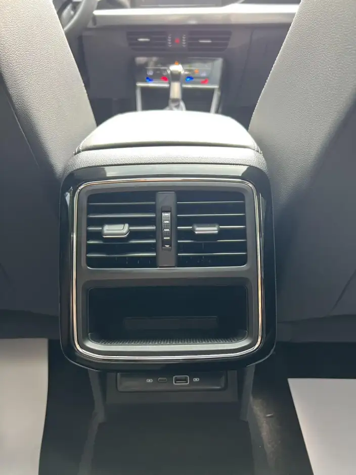 Volkswagen Passat 2022 Model 280TSI Business Edition – фото 10