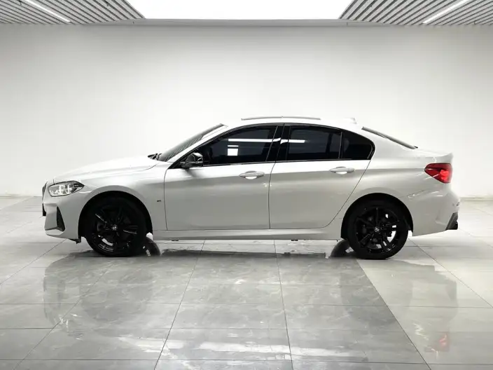 BMW 1 Series 2021 Model Facelift 125i M Sports Night Edition – фото 4