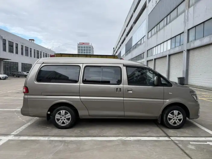 Lingzhi 2020 Model M5 1.6L 7 seat Luxury Model – фото 6