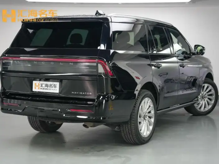 Lincoln Navigator 2025 Model 3.5T President Edition – фото 6