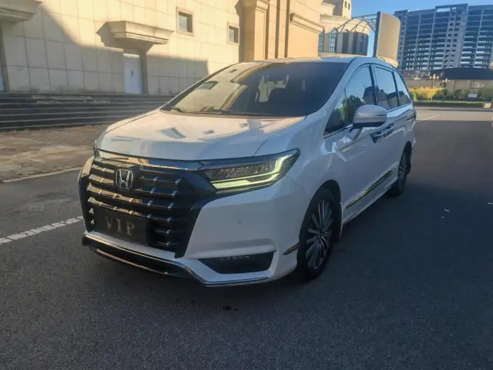 Honda Elysion 2022 Model 2.0L Hybrid Classic Edition – фото 1