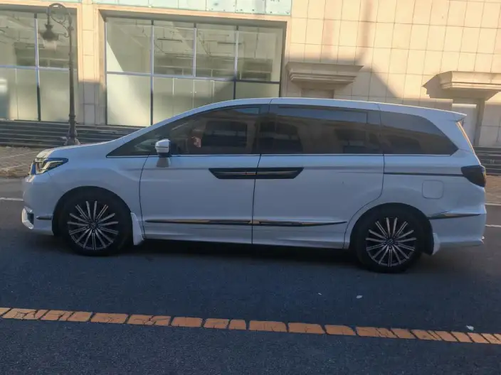 Honda Elysion 2022 Model 2.0L Hybrid Classic Edition – фото 4