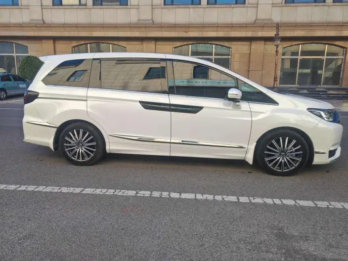 Honda Elysion 2022 Model 2.0L Hybrid Classic Edition – фото 8