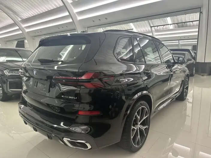 BMW X5 2025 Model xDrive30Li Exclusive Model M Sports Night Set – фото 5